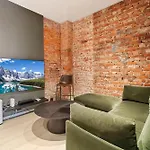 Hoystandard Sentral Perle